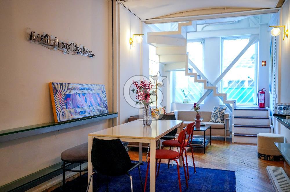 Taksim Beyoğlu Asmalımescit Şehbender Sok ta Kiralık Tarihi Bina