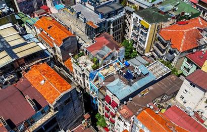 Taksim Beyoğlu Asmalımescit Şehbender Sok ta Kiralık Tarihi Bina