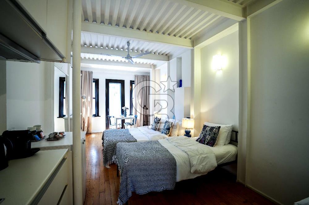 Taksim Beyoğlu Asmalımescit Şehbender Sok ta Kiralık Tarihi Bina