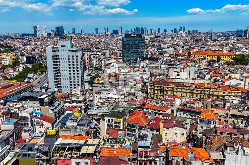 Taksim Beyoğlu Asmalımescit Şehbender Sok ta Kiralık Tarihi Bina