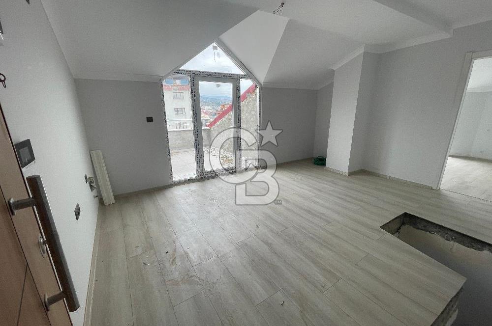 YEŞİLTEPE'DE İKİ AYRI GİRİŞLİ SIFIR SATILIK DUBLEX DAİRE 