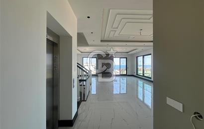 *PRESTİJLİ YAŞAMIN YENİ ADRESİ 4 KATLI AKILLI TRİPLEKS VİLLA*