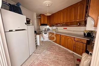 Çatalçeşme'de Cadde Üstü Satılık 2+1 90M² Daire