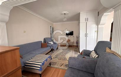 Çatalçeşme'de Cadde Üstü Satılık 2+1 90M² Daire