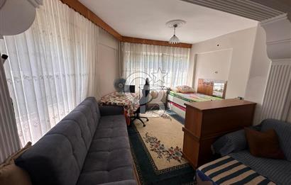 Çatalçeşme'de Cadde Üstü Satılık 2+1 90M² Daire