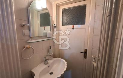 Çatalçeşme'de Cadde Üstü Satılık 2+1 90M² Daire