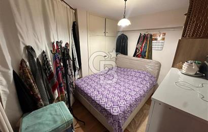 Çatalçeşme'de Cadde Üstü Satılık 2+1 90M² Daire