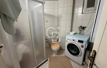Çatalçeşme'de Cadde Üstü Satılık 2+1 90M² Daire