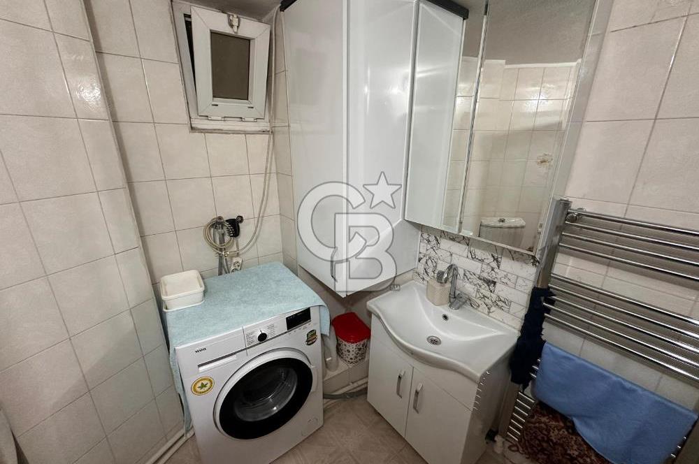 Çatalçeşme'de Cadde Üstü Satılık 2+1 90M² Daire