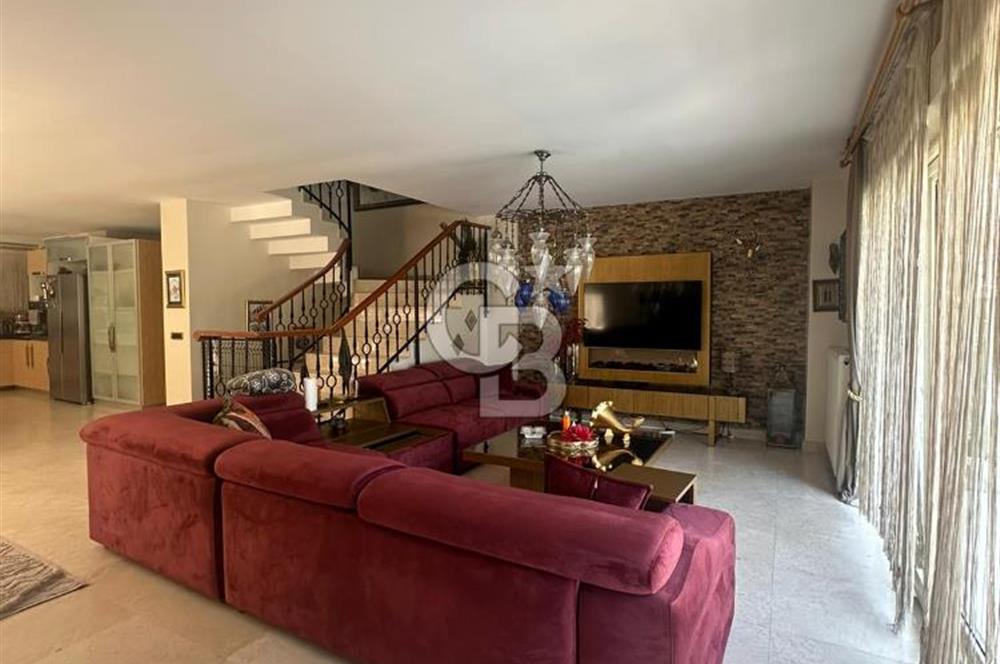 COLDWELL BANKER*START*MERKEZİ KONUMDA TAM MÜSTAKİL VİLLA
