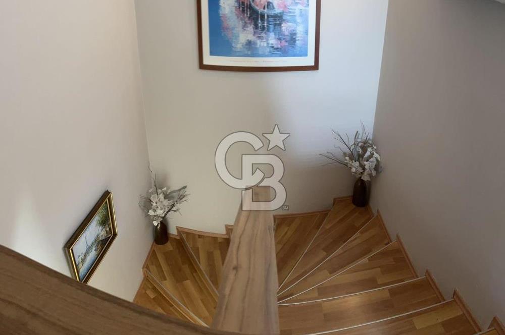 Lake Side Sitesinde Emsalsiz 4+1 Satılık Villa