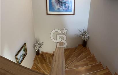 Lake Side Sitesinde Emsalsiz 4+1 Satılık Villa