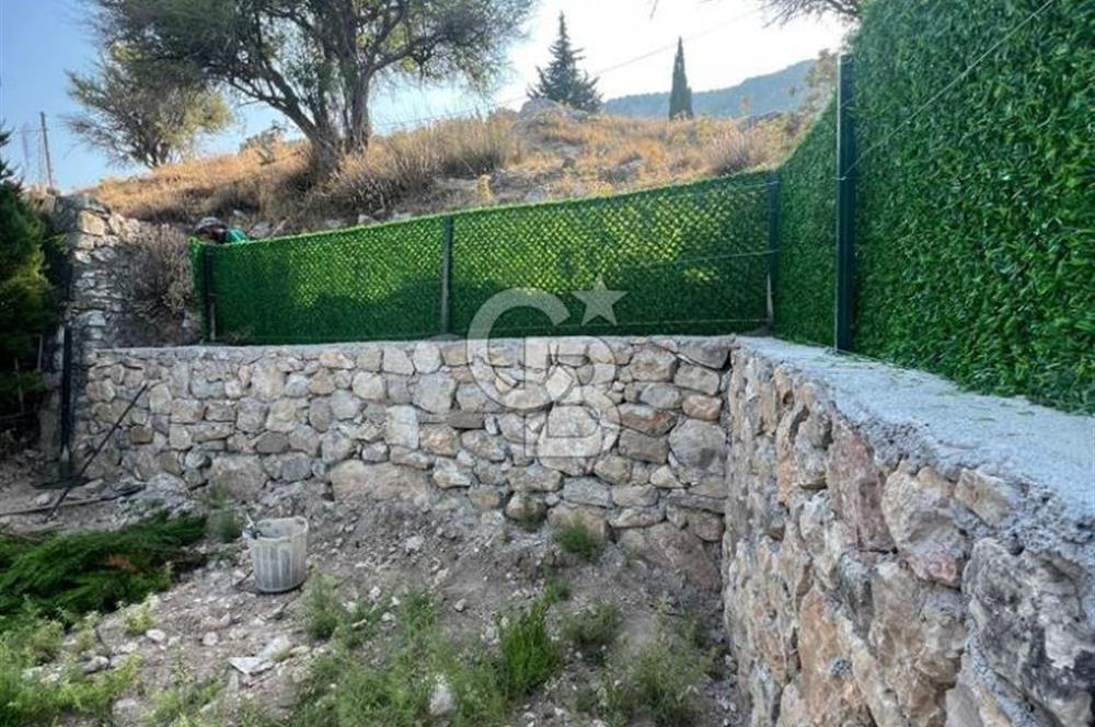 Karaburun Mordoğan Çatalkaya'da Full Deniz Manzaralı Arsa