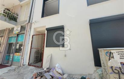 Karşıyaka Donanmacı Mahallesinde Minibüs Durakları Karşıyaka Çarşıya 2dk Mesafede Satılık Sıfır 1+1