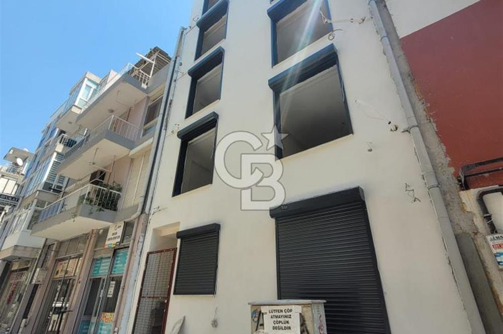 Karşıyaka Donanmacı Mahallesinde Minibüs Durakları Karşıyaka Çarşıya 2dk Mesafede Satılık Sıfır 1+1