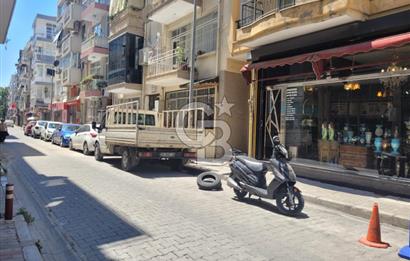Karşıyaka Donanmacı Mahallesinde Minibüs Durakları Karşıyaka Çarşıya 2dk Mesafede Satılık Sıfır 1+1