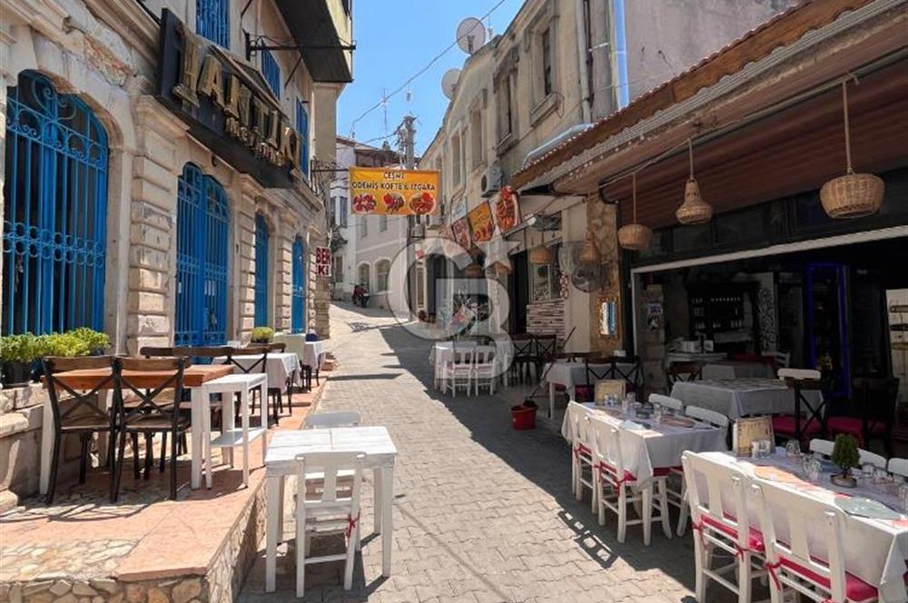 Çeşme Çarşı Merkezinde Yatırıma Ve Bütçeye Uygun Fırsat Dükkan