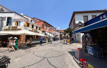 Çeşme Çarşı Merkezinde Yatırıma Ve Bütçeye Uygun Fırsat Dükkan