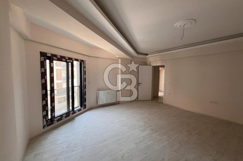 ULUKENT KASAPLAR SOKAĞI BÖLGESİNDE SATILIK 2+1 GENİŞ DAİRE