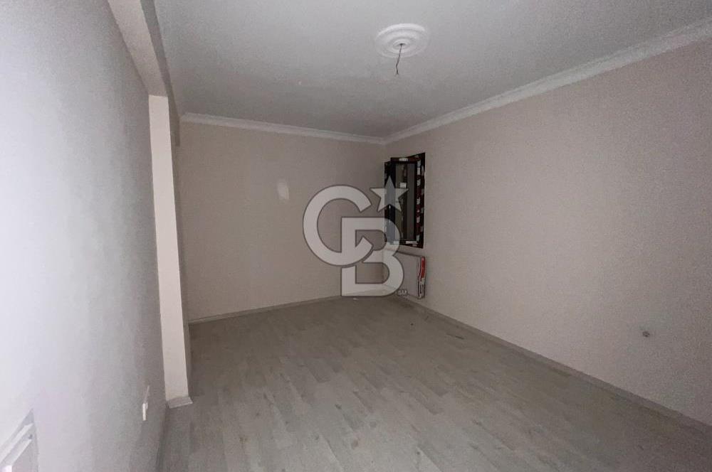 ULUKENT KASAPLAR SOKAĞI BÖLGESİNDE SATILIK 2+1 GENİŞ DAİRE