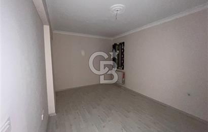 ULUKENT KASAPLAR SOKAĞI BÖLGESİNDE SATILIK 2+1 GENİŞ DAİRE