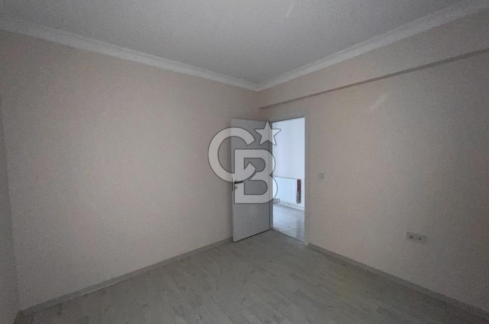 ULUKENT KASAPLAR SOKAĞI BÖLGESİNDE SATILIK 2+1 GENİŞ DAİRE