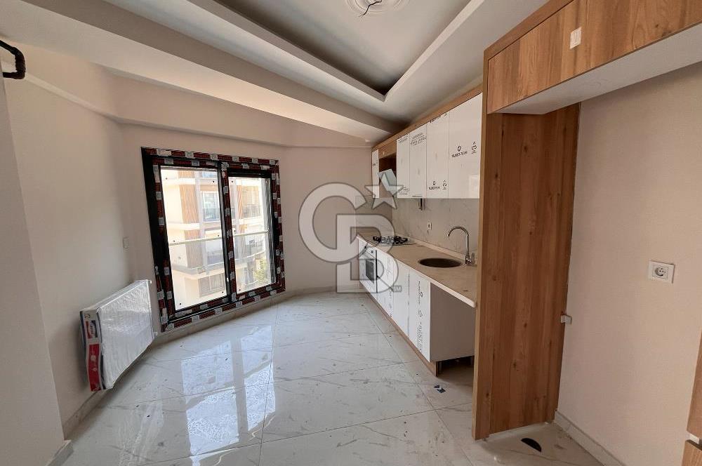 ULUKENT KASAPLAR SOKAĞI BÖLGESİNDE SATILIK 2+1 GENİŞ DAİRE