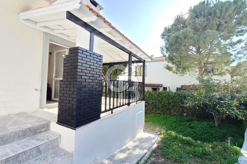 ESKİFOÇA DA HAVUZLU TADİLATLI FULL EŞYALI KİRALIK VİLLA