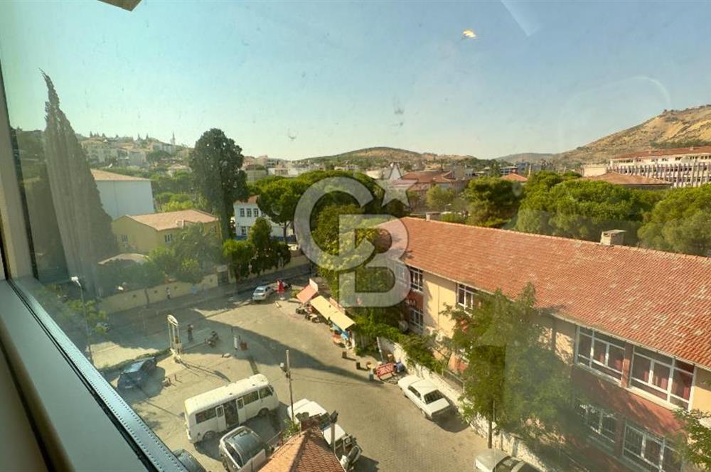 BERGAMA MERKEZDE OTEL OLARAK KULLANILAN ÇOK KIYMETLİ BİNA
