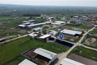 CB KiNG'DEN KEPSUT MAHMUDİYEDE 700 M² SATILIK KÖŞE PARSEL ARSA