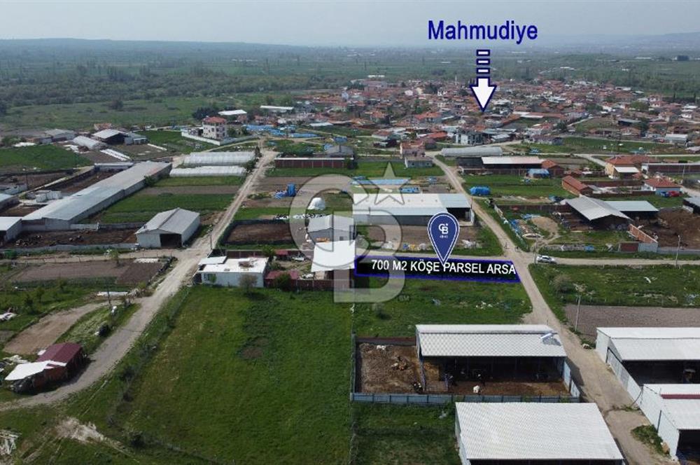 CB KiNG'DEN KEPSUT MAHMUDİYEDE 700 M² SATILIK KÖŞE PARSEL ARSA