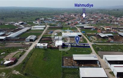 CB KiNG'DEN KEPSUT MAHMUDİYEDE 700 M² SATILIK KÖŞE PARSEL ARSA