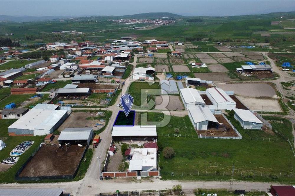 CB KiNG'DEN KEPSUT MAHMUDİYEDE 700 M² SATILIK KÖŞE PARSEL ARSA