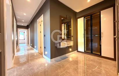 EDREMİT CENNETAYAĞI'NDA HAVUZ MANZARALI 4+1 ULTRA LÜKS DAİRE