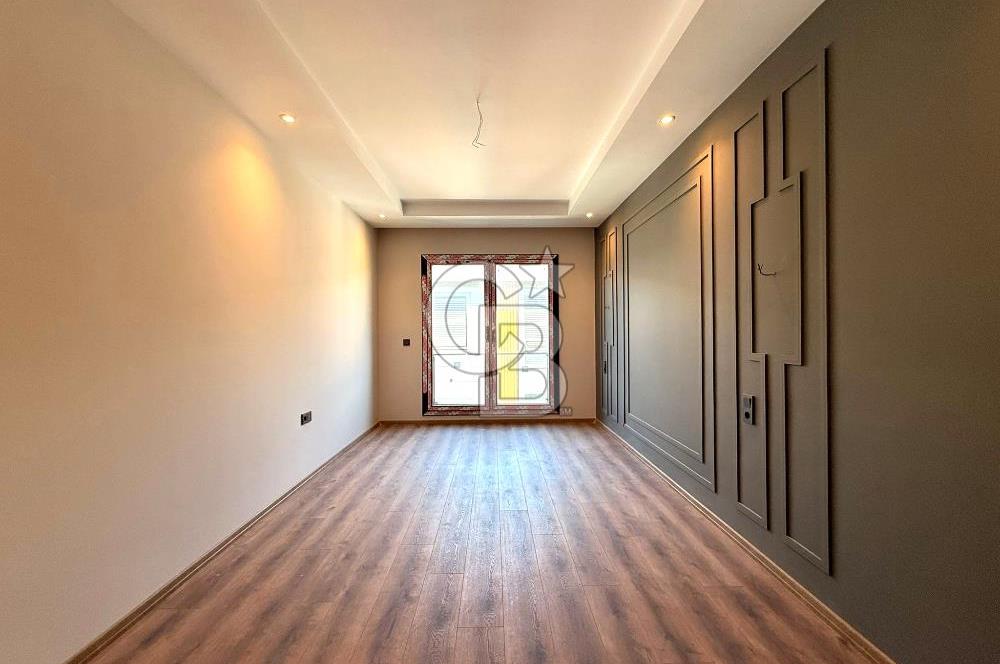 EDREMİT CENNETAYAĞI'NDA HAVUZ MANZARALI 4+1 ULTRA LÜKS DAİRE