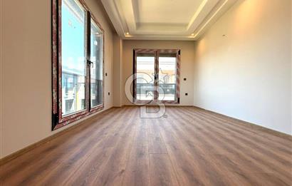 EDREMİT CENNETAYAĞI'NDA HAVUZ MANZARALI 4+1 ULTRA LÜKS DAİRE