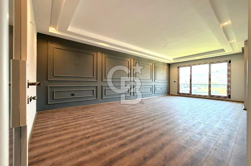 EDREMİT CENNETAYAĞI'NDA HAVUZ MANZARALI 4+1 ULTRA LÜKS DAİRE