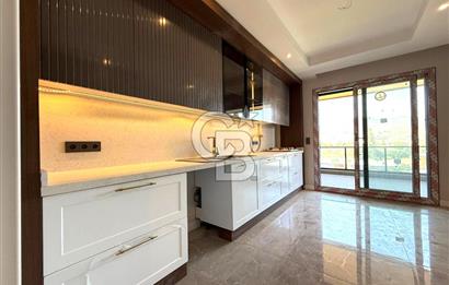 EDREMİT CENNETAYAĞI'NDA HAVUZ MANZARALI 4+1 ULTRA LÜKS DAİRE