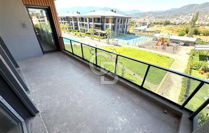 EDREMİT CENNETAYAĞI'NDA HAVUZ MANZARALI 4+1 ULTRA LÜKS DAİRE