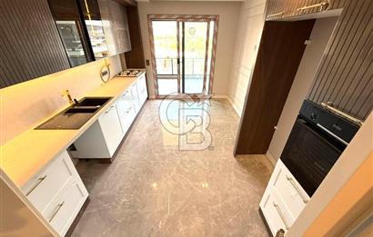 EDREMİT CENNETAYAĞI'NDA HAVUZ MANZARALI 4+1 ULTRA LÜKS DAİRE