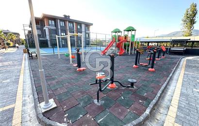 EDREMİT CENNETAYAĞI'NDA HAVUZ MANZARALI 4+1 ULTRA LÜKS DAİRE