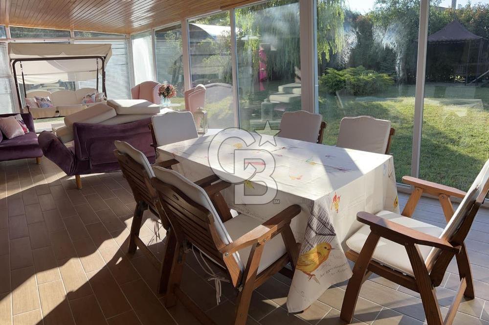 Lake Side Sitesinde Emsalsiz 4+1 Satılık Villa