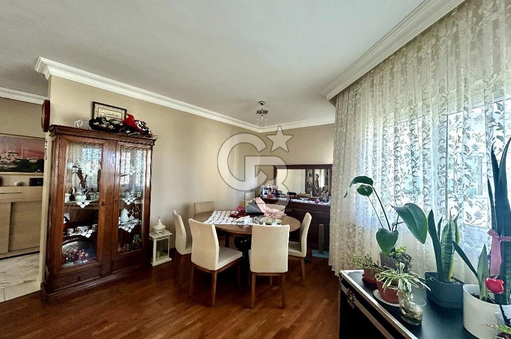 Bahçeşehir 2. Kısım Satılık 3+1 Daire Yeşillikler İçinde 185 m2