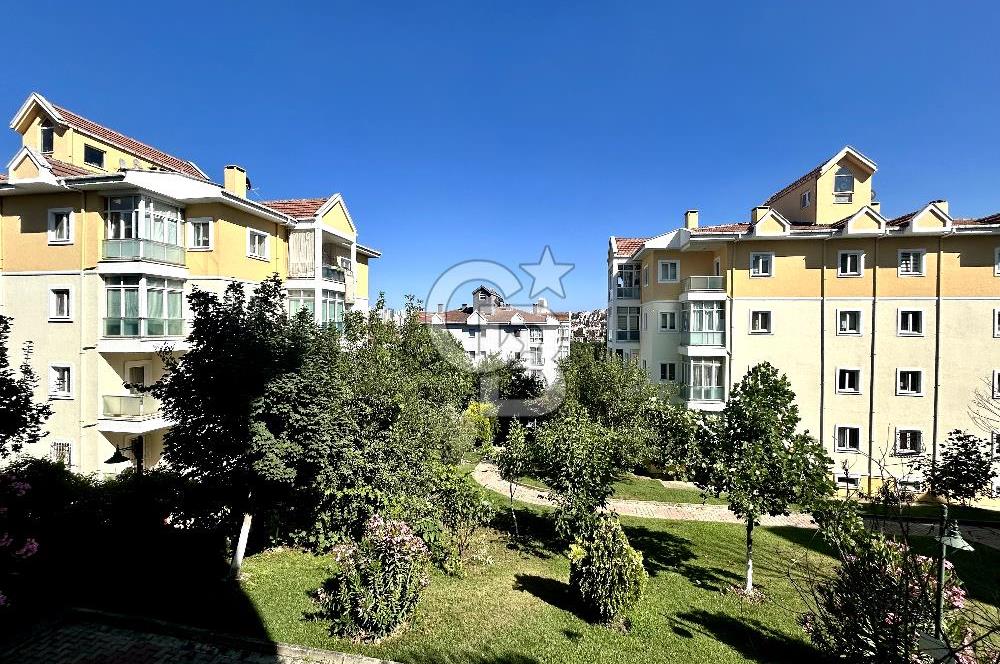 Bahçeşehir 2. Kısım Satılık 3+1 Daire Yeşillikler İçinde 185 m2