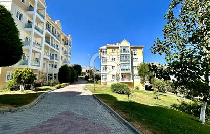 Bahçeşehir 2. Kısım Satılık 3+1 Daire Yeşillikler İçinde 185 m2