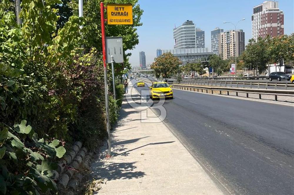 Kartal Esentepe Ünlüer sitesinde ara kat  kiralık daire