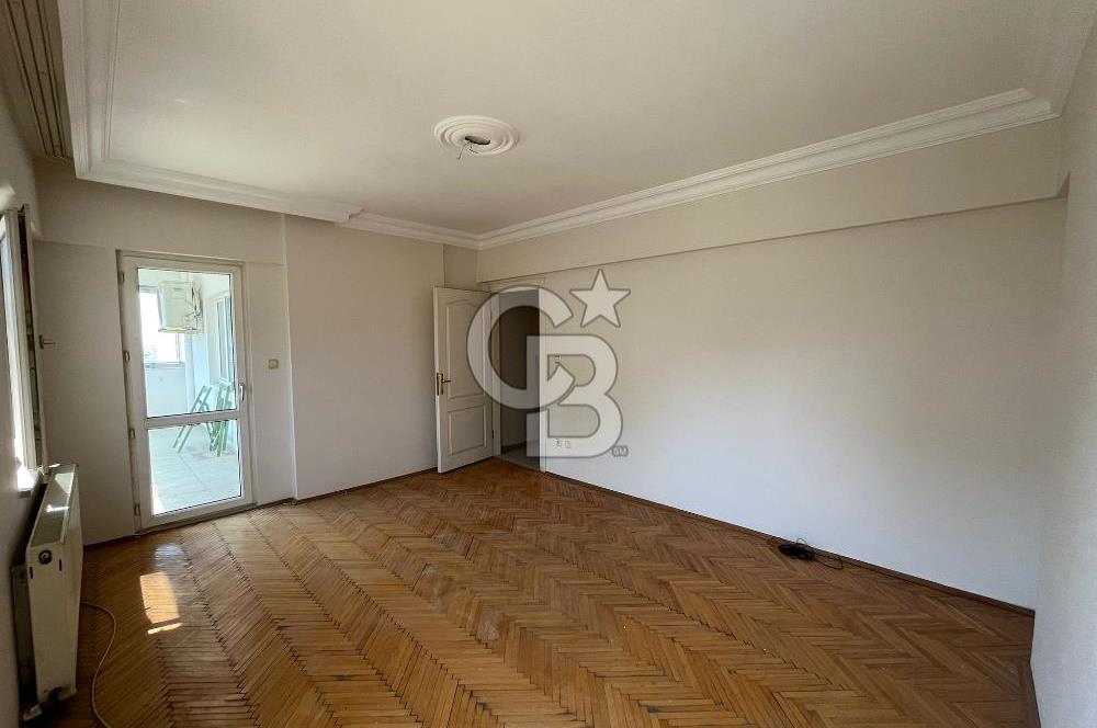 Kartal Esentepe Ünlüer sitesinde ara kat  kiralık daire