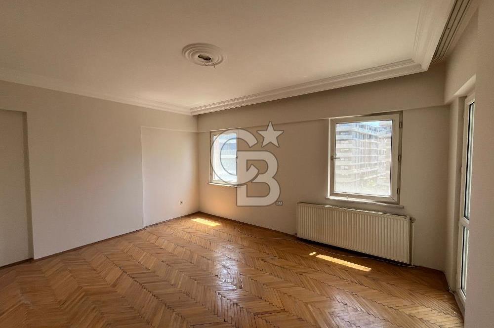 Kartal Esentepe Ünlüer sitesinde ara kat  kiralık daire