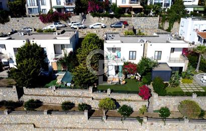 Gümüşlük Koyunbaba’da Deniz Manzaralı Bahçe Katı; Satılık Daire