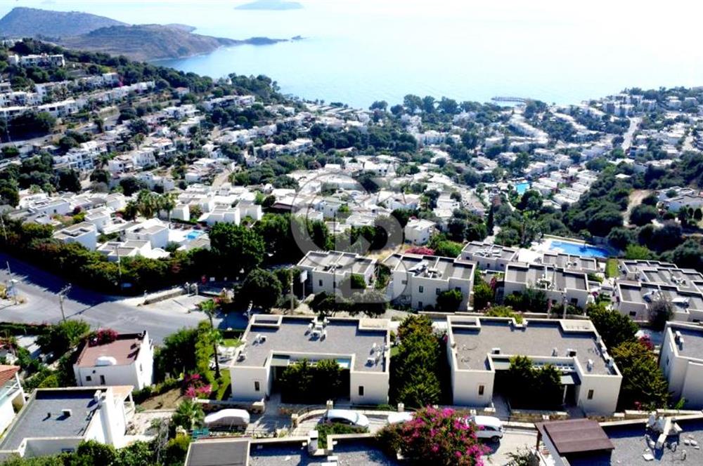 Gümüşlük Koyunbaba’da Deniz Manzaralı Bahçe Katı; Satılık Daire